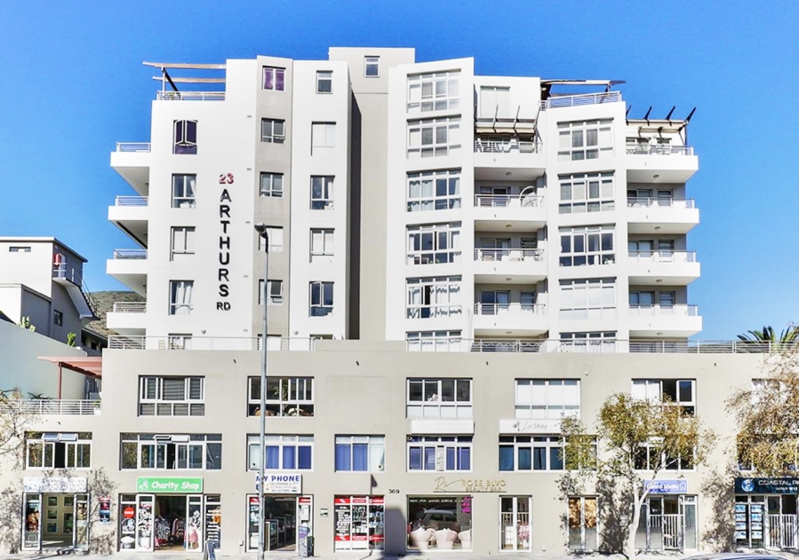 1 Bedroom Property for Sale in Sea Point Western Cape